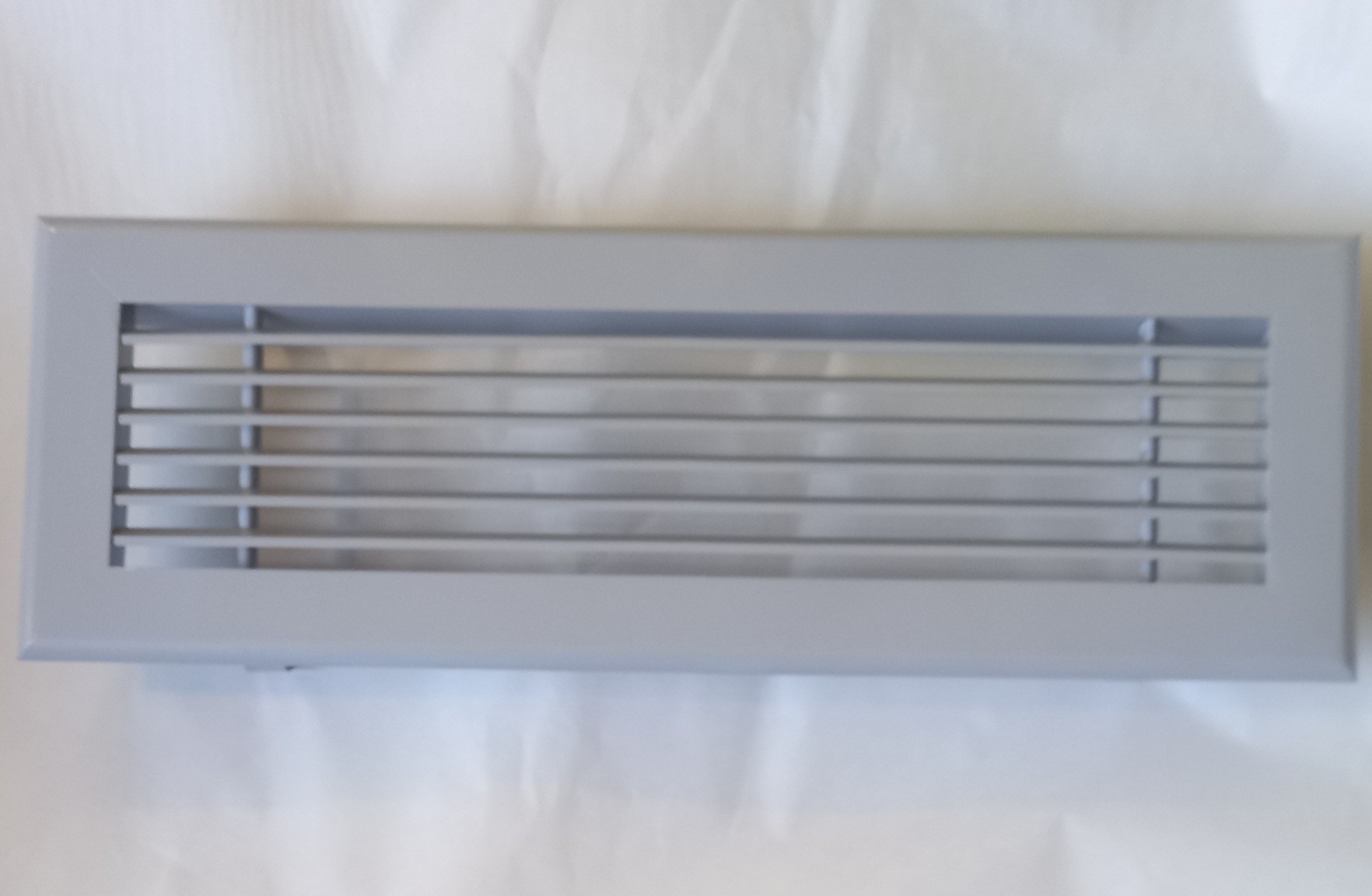 40X10 ELOKSALLI LİNEER ŞÖMİNE DOLAP HAVALANDIRMA MENFEZİ İÇ ÖLÇÜ 45,5X15,5 DIŞ ÖLÇÜ