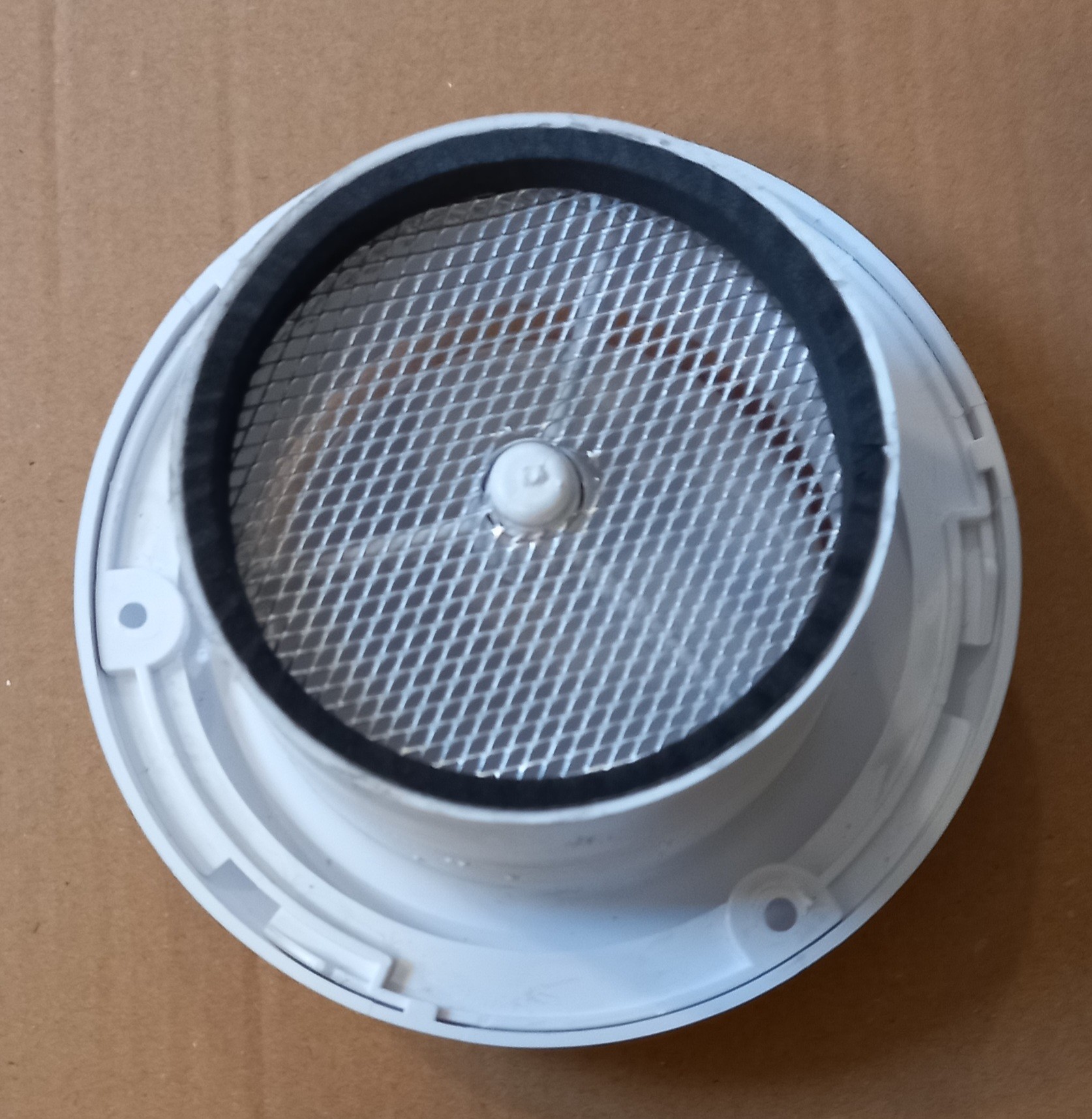 Renuzu Q 100 Gemici Anemostad Wc Banyo Havalandırma Menfezi Plastik Hijyenik Ortam Menfezi Alüminyum Telli